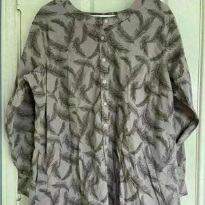 Duluth Trading Women's Feather Novelty Print Wrinklefighter Tunic Size 1X Purple
